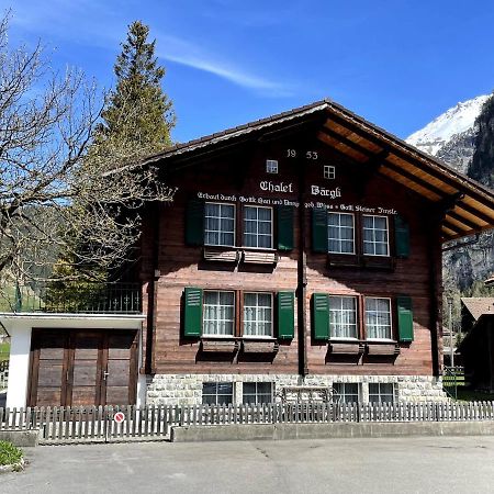 Familienferien Im Chalet Baergli カンデルシュテッグ エクステリア 写真