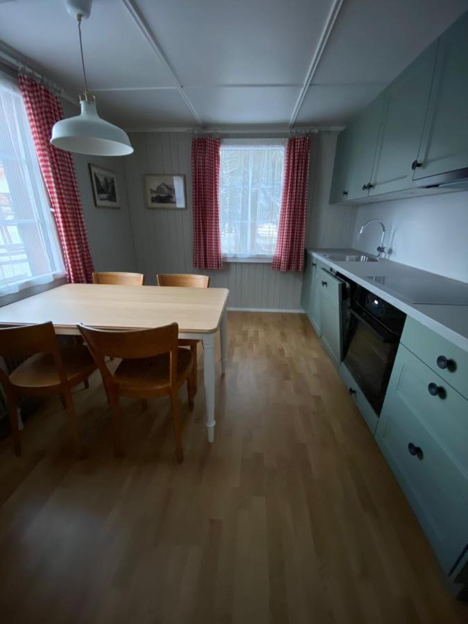 Familienferien Im Chalet Baergli カンデルシュテッグ エクステリア 写真