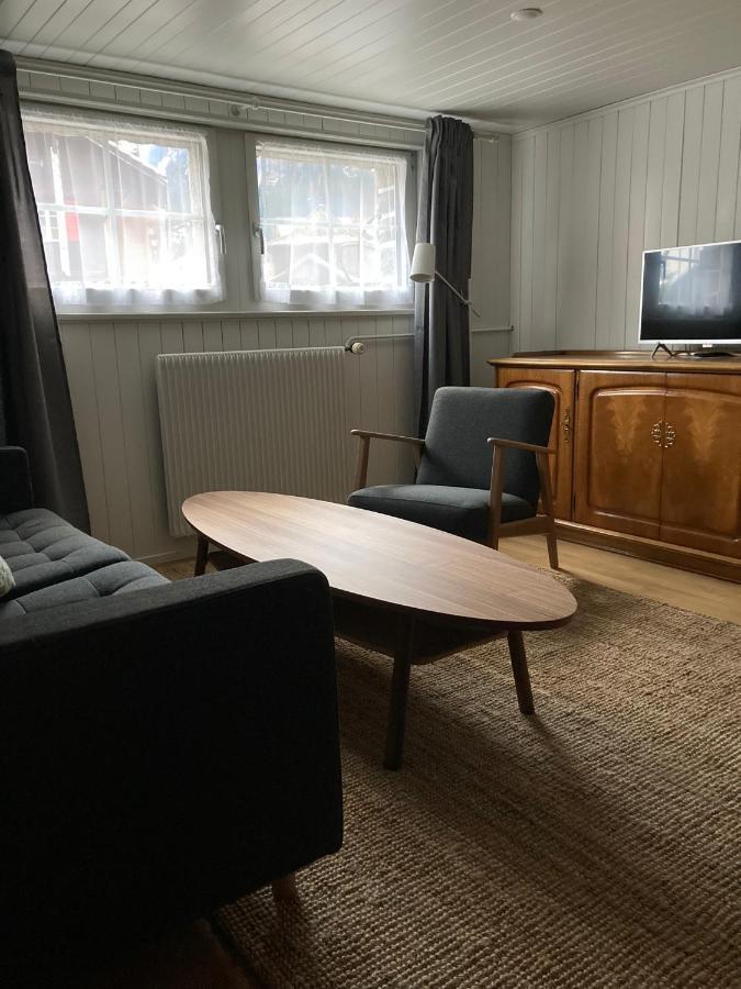 Familienferien Im Chalet Baergli カンデルシュテッグ エクステリア 写真